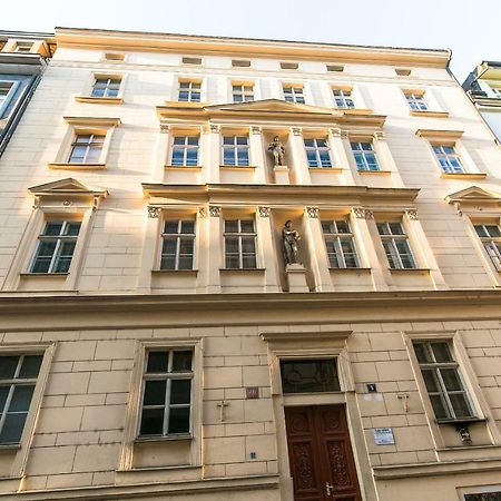 Attic Apartment By Wenceslas Square Prague Exterior photo